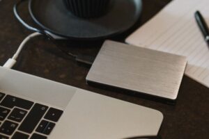 Cloud Storage vs External Hard Drive: Which Fits Your Needs?